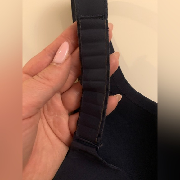 Knix Catalyst Sports Bra, size 7+ - Picture 7 of 8